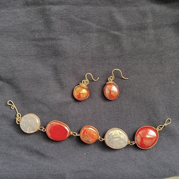 Gold Wire Orange Glass & Pink Quartz Bracelet w/ Matching Wired Dangle Earrings - Picture 3 of 5
